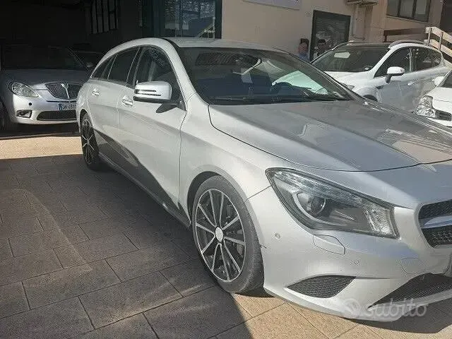 Usata Mercedes CLA200 136 CV (100 kW) 2015 Grigio Coupé