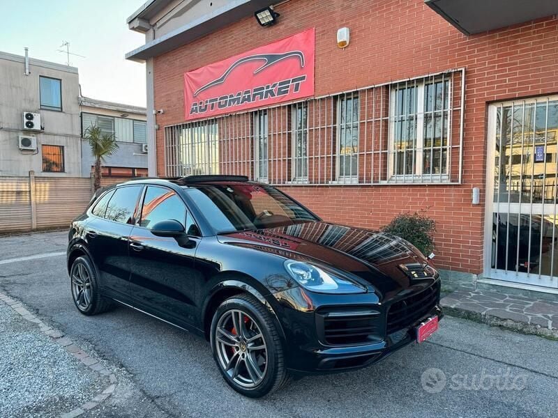 Nero Usata 2019 Porsche Cayenne SUV | 52.490 € (Ottimo prezzo) - Immagine 1/4