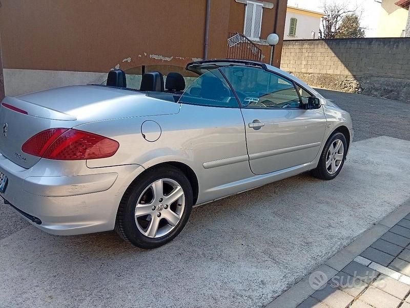 Usata Peugeot 307 CC 2004 Grigio Cabrio