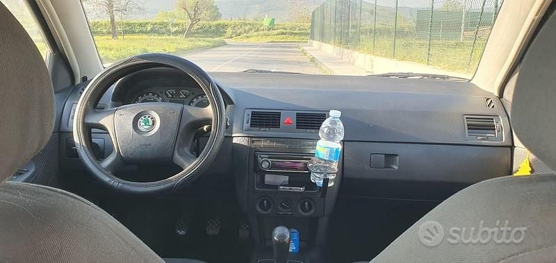 Usata Skoda Fabia 80 CV (58 kW) 2006 Grigio Berlina