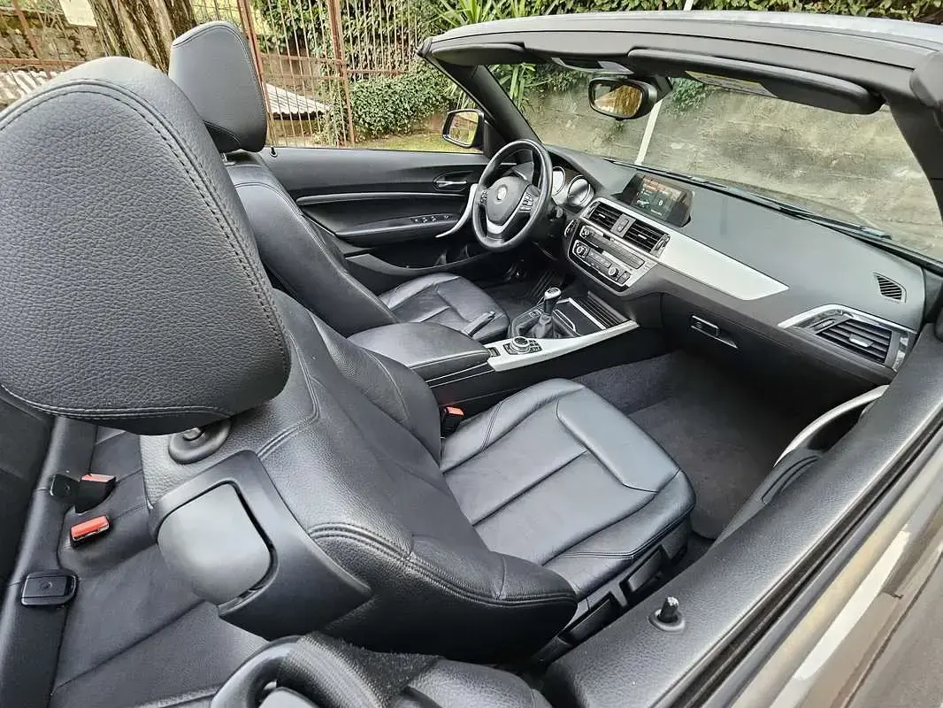 Usata BMW 218 Advantage 150 CV (110 kW) 2018 Nero Cabrio