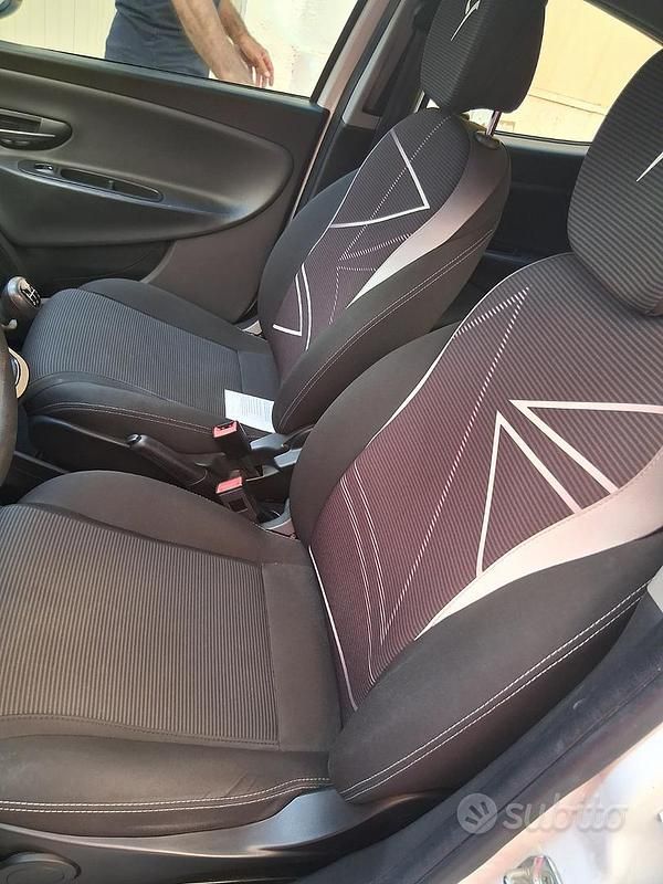 Usata Lancia Ypsilon 2017 Utilitaria