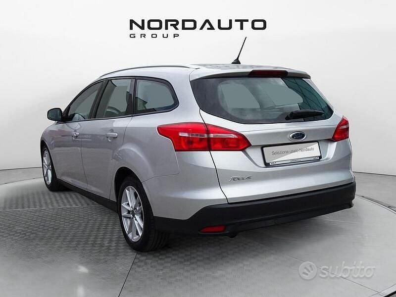 Usata Ford Focus ST 120 CV (88 kW) 2018 Grigio Station wagon