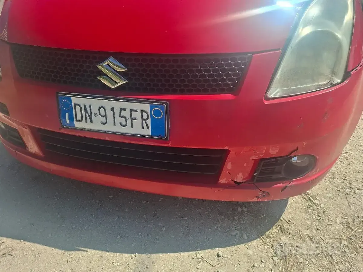 Usata Suzuki Swift 69 CV (50 kW) 2008 Rosso Utilitaria