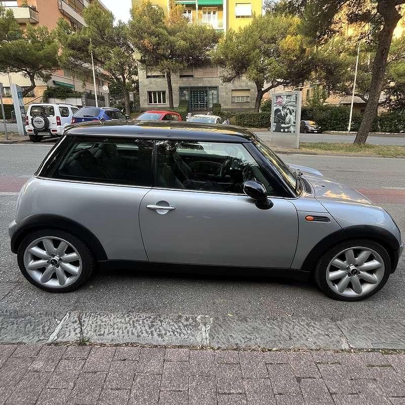 Usata Mini Cooper 116 CV (85 kW) 2003 Grigio Utilitaria