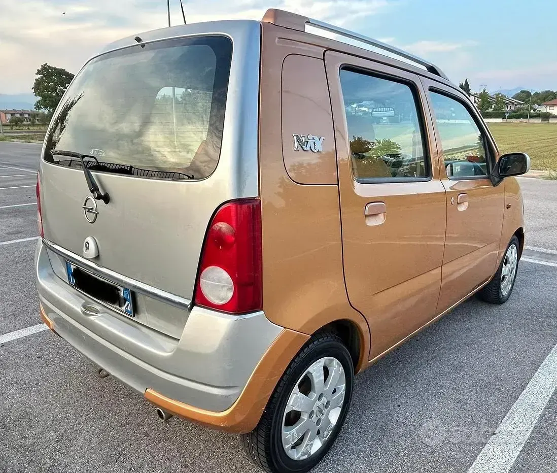 Usata Opel Agila 2003 Grigio Monovolume