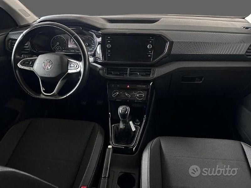 Begagnad VW T-Cross Style 95 HK (69 kW) 2022 Grå SUV