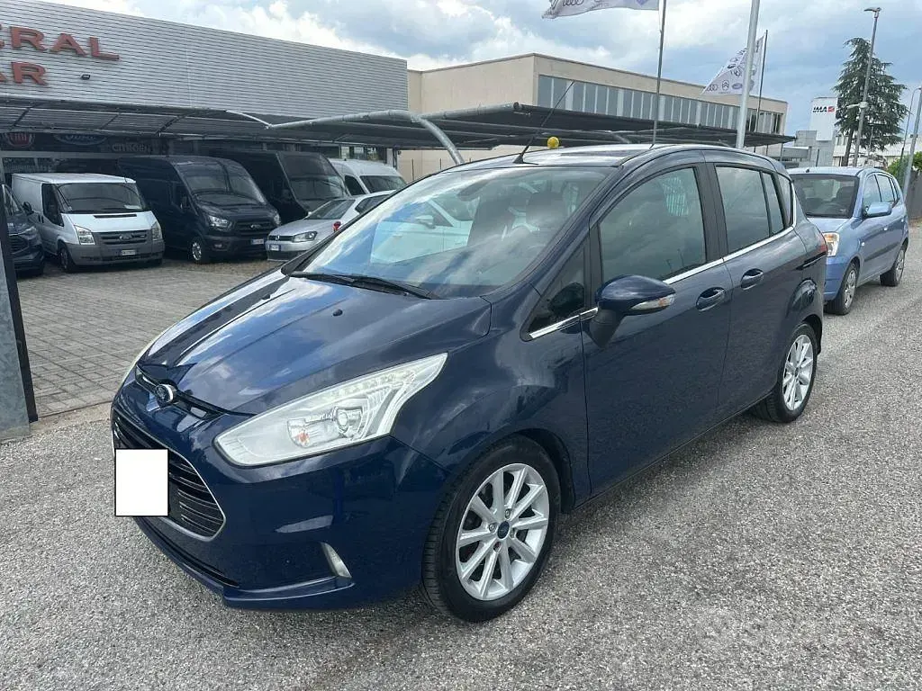 Usata Ford B-MAX Titanium 90 CV (66 kW) 2015 Blu Monovolume