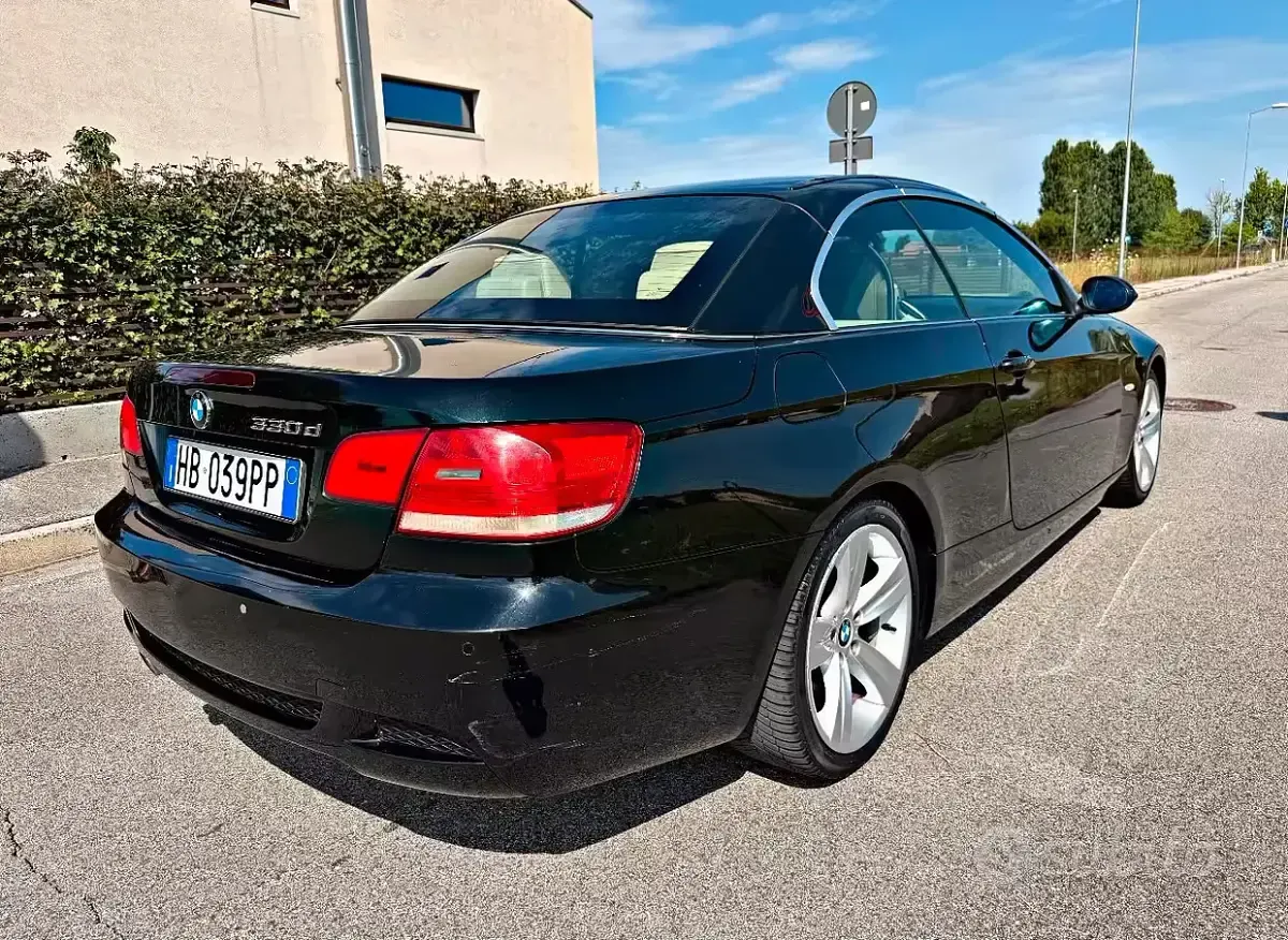 Usata BMW 330 Cabriolet 231 CV (169 kW) 2008 Nero Cabrio