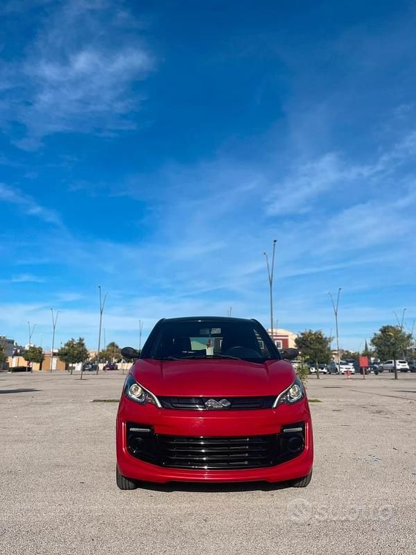 Rosso Usata 2020 Ligier JS50 Due volumi | 8900 € - Immagine 1/4