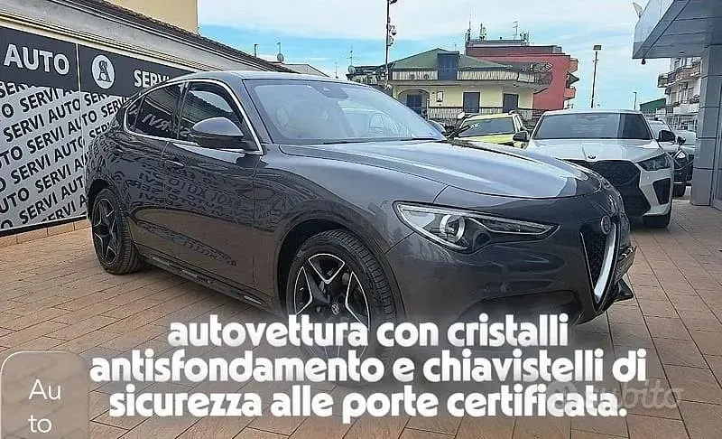 Usata Alfa Romeo Stelvio Ti 209 CV (153 kW) 2020 Grigio SUV