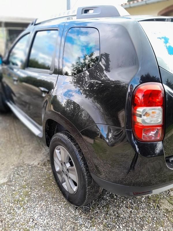 Usata Dacia Duster 2015 Nero SUV