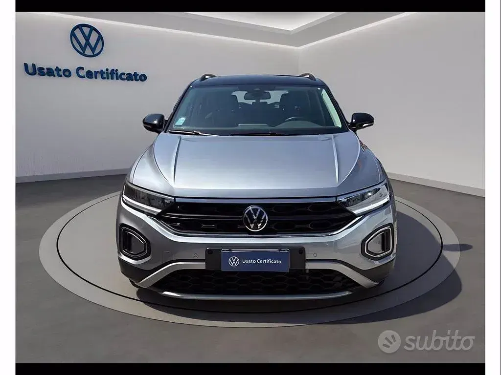 Usata VW T-Roc Life 150 CV (110 kW) 2025 Pyrit silver met/tetto nero me SUV