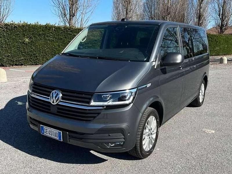 Begagnad VW Multivan 150 HK (110 kW) 2021 Grå Van