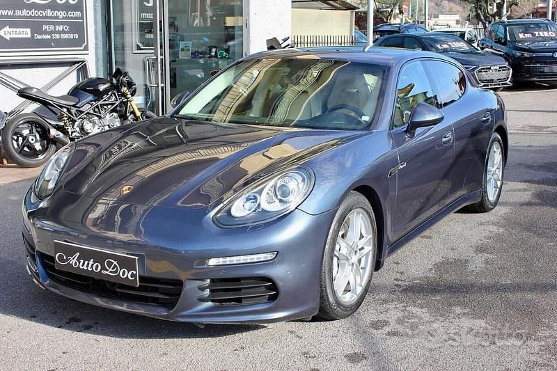 Usata Porsche Panamera 250 CV (183 kW) 2013 Blu Berlina