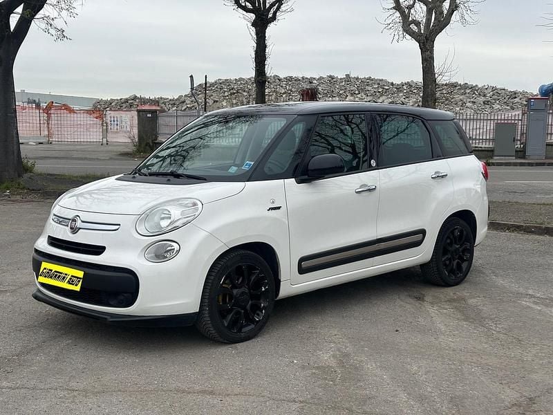 Usata Fiat 500L Living 85 CV (62 kW) 2014 Bianco Monovolume