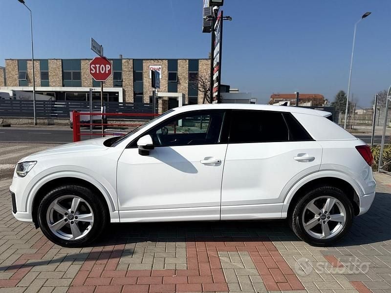 Usata Audi Q2 Business 116 CV (85 kW) 2019 Bianco SUV