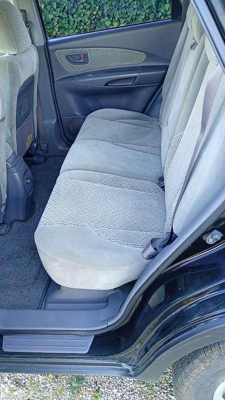 Usata Hyundai Tucson Dynamiq 113 CV (83 kW) 2005 Nero SUV