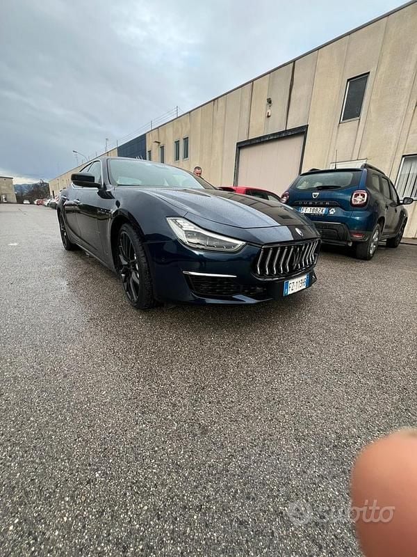 Nero Usata 2020 Maserati Ghibli Berlina | 30.000 € (Ottimo prezzo) - Immagine 1/4