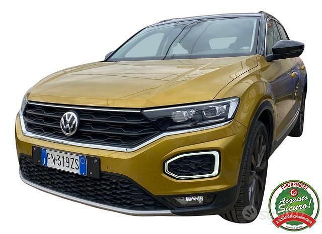Usata VW T-Roc Style 150 CV (110 kW) 2018 Giallo SUV