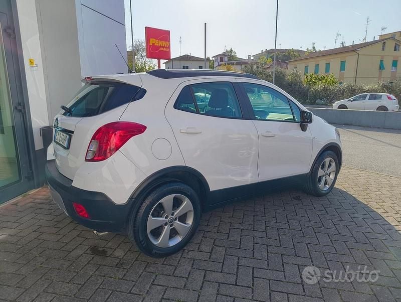Usata Opel Mokka Cosmo 140 CV (102 kW) 2015 Bianco SUV