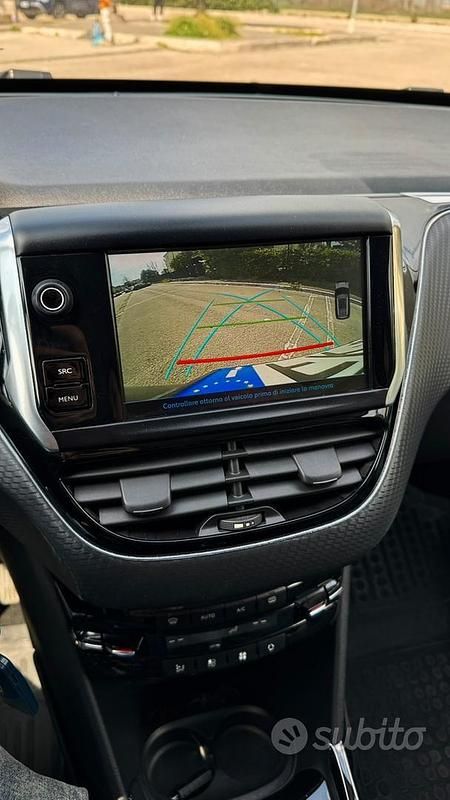 Usata Peugeot 2008 Allure 99 CV (72 kW) 2017 Nero SUV