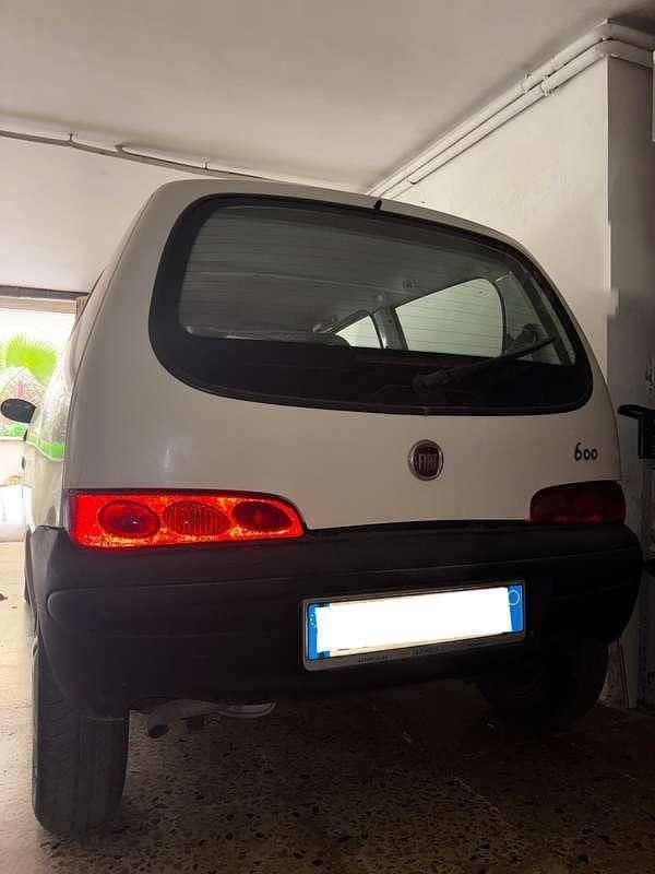 Usata Fiat 600 54 CV (39 kW) 2008 Utilitaria
