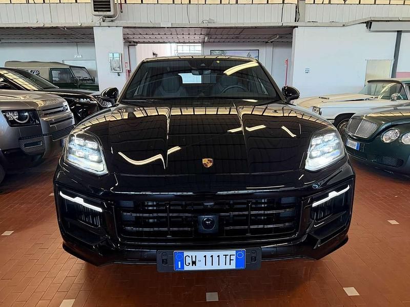 Usata Porsche Cayenne 354 CV (260 kW) 2024 Nero SUV