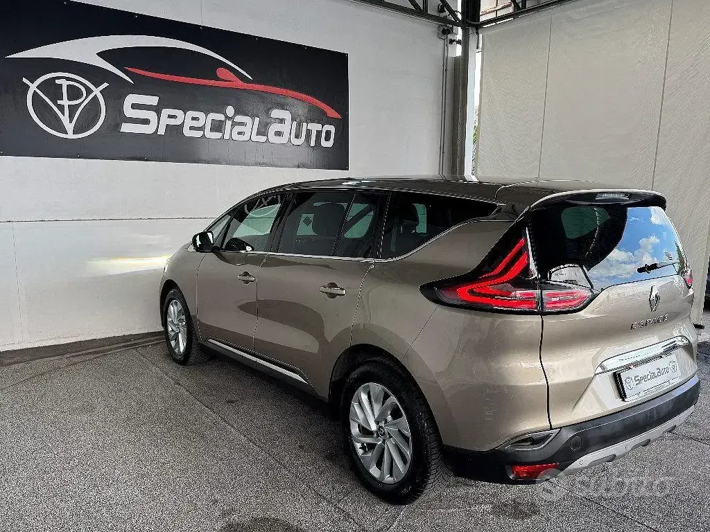 Usata Renault Espace Initiale 160 CV (117 kW) 2015 Marrone Monovolume