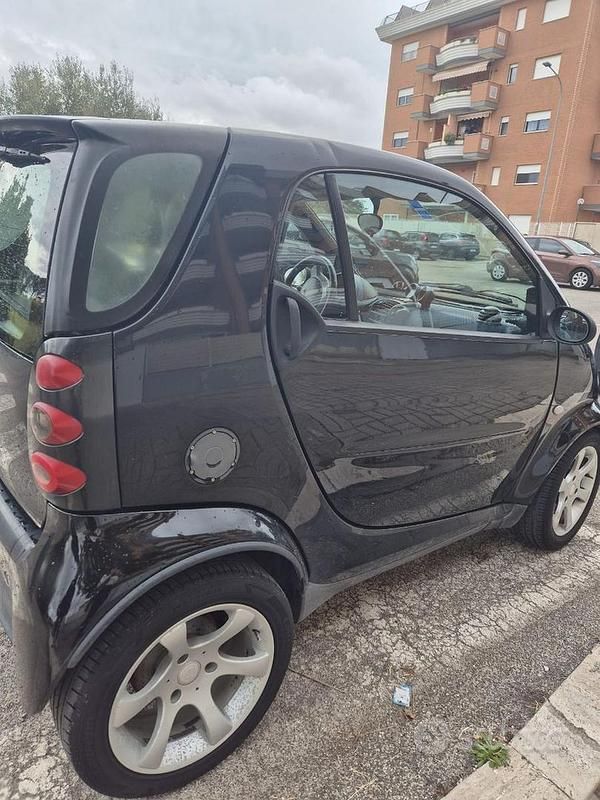 Usata Smart ForTwo Coupé 61 CV (44 kW) 2006 Nero Coupé