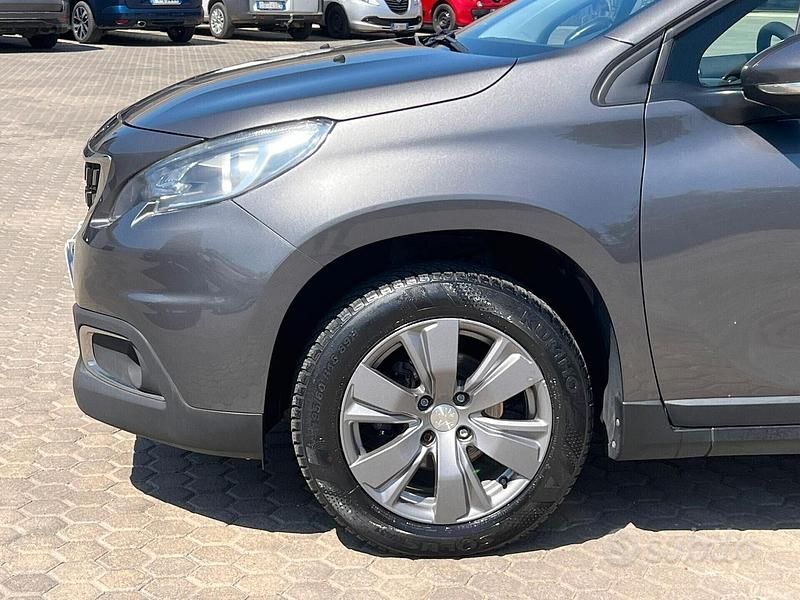 Usata Peugeot 2008 Active 75 CV (55 kW) 2017 Grigio SUV