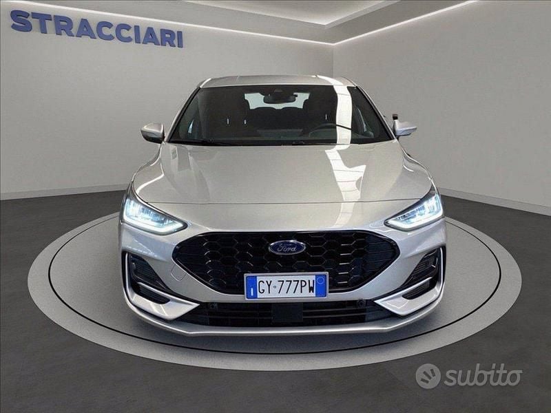 Usata Ford Focus ST-Line 116 CV (85 kW) 2025 Grigio metallizzato Berlina