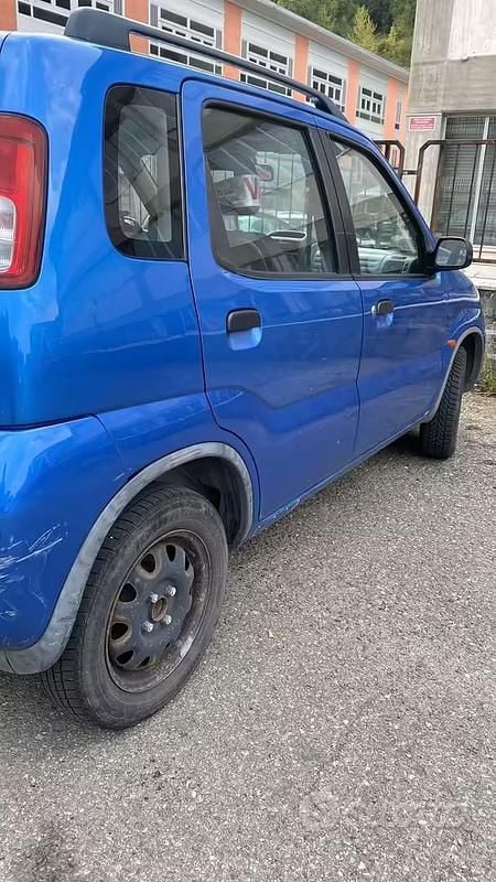 Usata Suzuki Ignis 83 CV (61 kW) 2002 Utilitaria