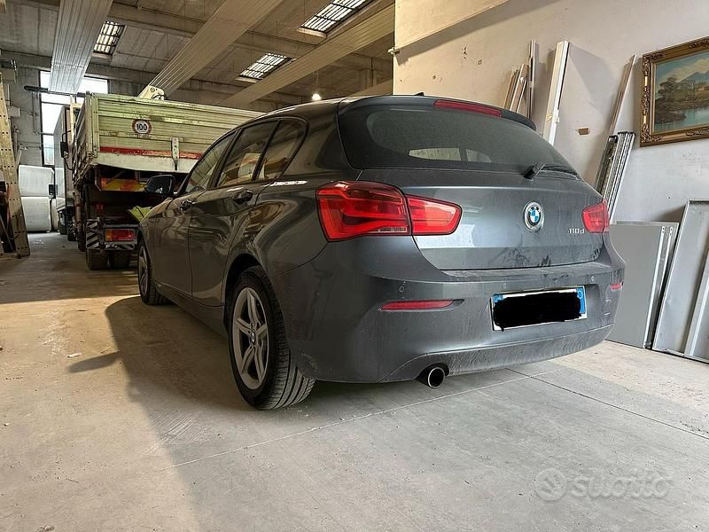 Usata BMW 118 143 CV (105 kW) 2018 Grigio Utilitaria