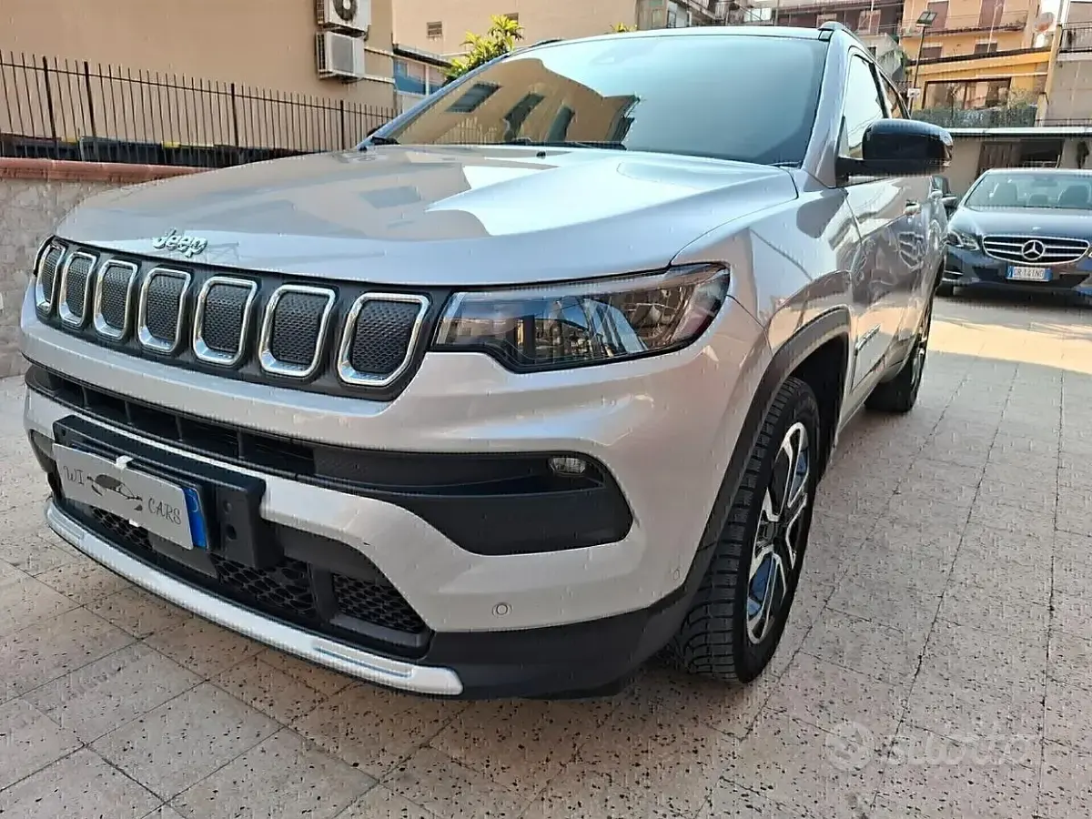 Usata Jeep Compass Limited 131 CV (96 kW) 2022 Grigio SUV