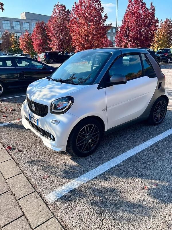Usata Smart ForTwo Cabrio 2017 Bianco Cabrio