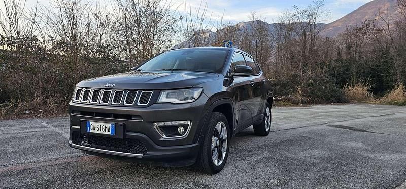 Usata Jeep Compass Limited 170 CV (125 kW) 2020 Grigio SUV