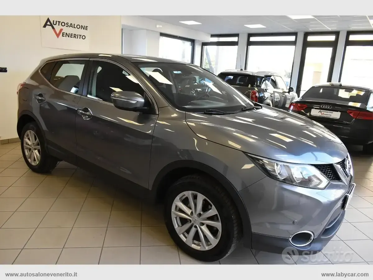 Usata Nissan Qashqai Tekna 110 CV (80 kW) 2014 Grigio SUV