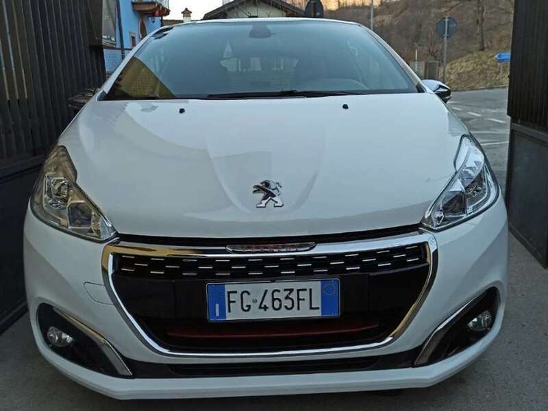 Usato 2016 Peugeot 208 1.6 Benzin 208 CV (15.500 €)