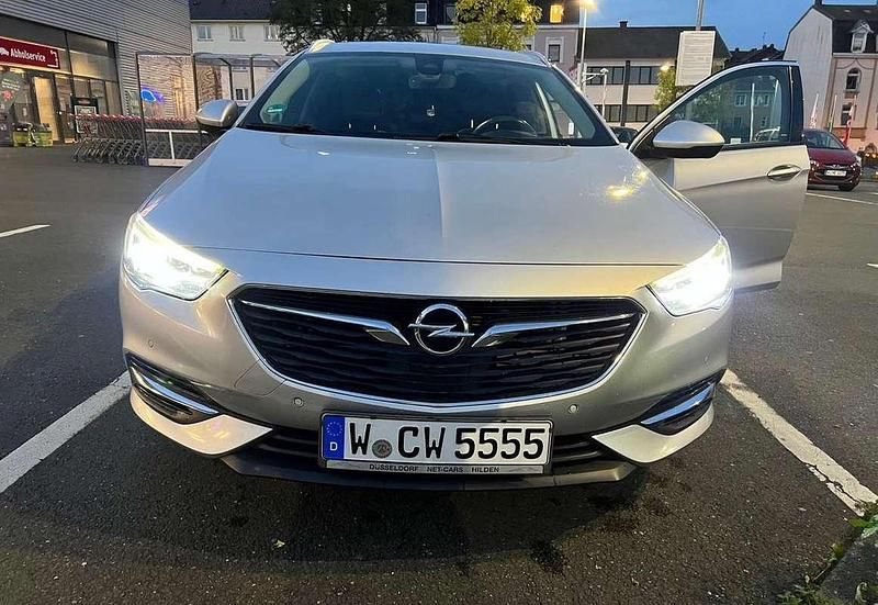 Usata Opel Insignia 136 CV (100 kW) 2020 Argento Berlina