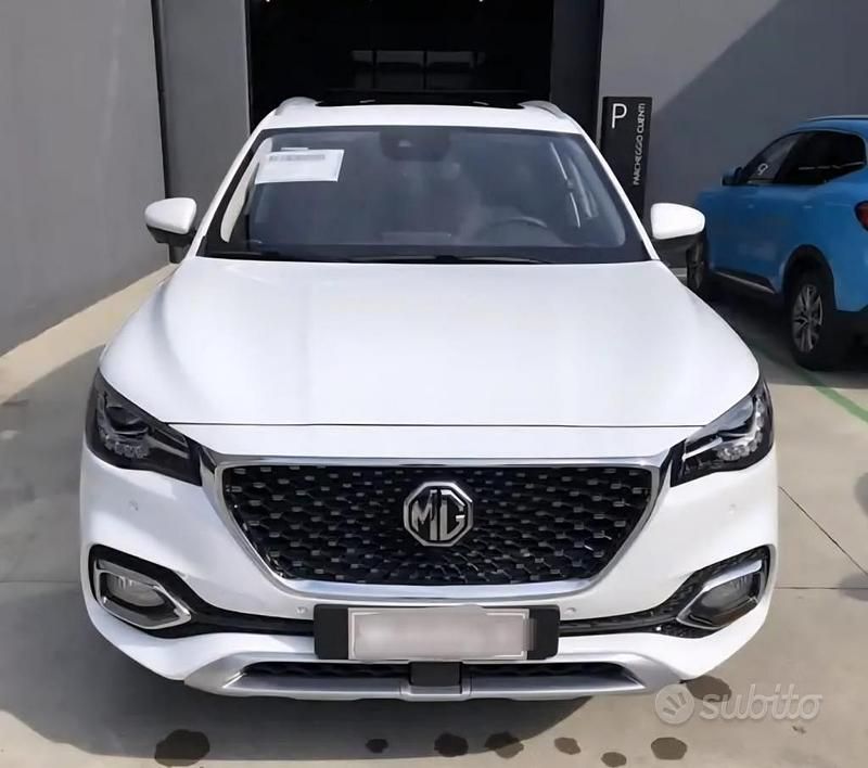Usata MG HS Luxury 162 CV (119 kW) 2023 Bianco SUV