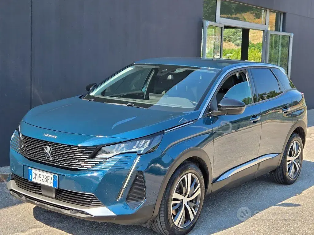 Usata Peugeot 3008 Allure 131 CV (96 kW) 2022 SUV