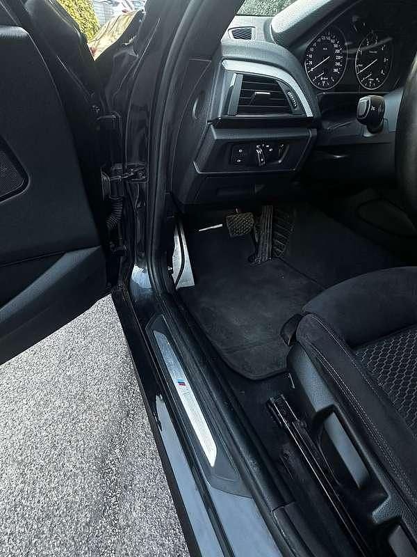 Usata BMW 116 Sport Line 116 CV (85 kW) 2017 Nero Utilitaria