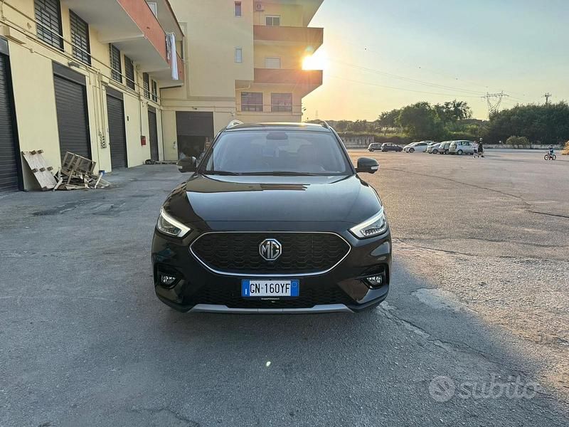 Usata MG ZS Luxury 106 CV (77 kW) 2023 Nero Berlina