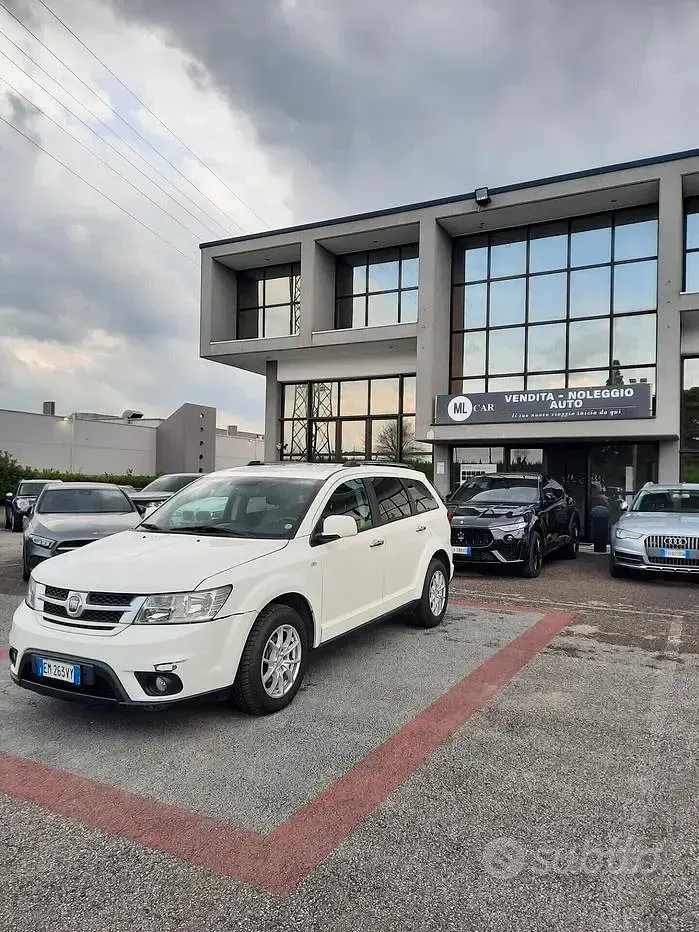 Usata Fiat Freemont 140 CV (102 kW) 2012 SUV