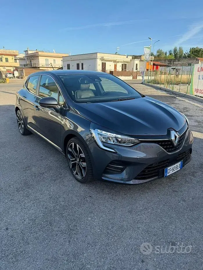 Usata Renault Clio V 2022 Bluazzurro Berlina