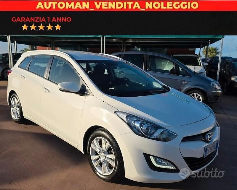 Usata Hyundai i30 Comfort 110 CV (80 kW) 2013 Bianco Station wagon
