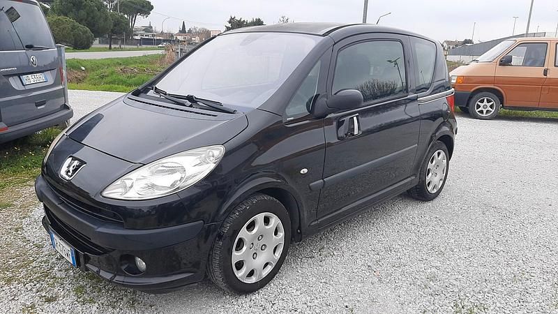 Usata Peugeot 1007 73 CV (53 kW) 2008 Nero Monovolume