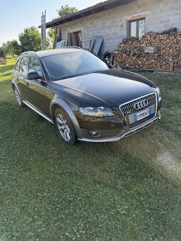 Usata Audi A4 Allroad Advanced 170 CV (125 kW) 2010 Nero Station wagon