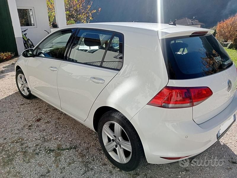 Usata VW Golf VII 110 CV (80 kW) 2014 Bianco Berlina